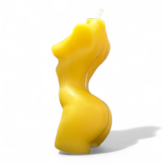 Weiblicher Torso als Bienenwachskerze
