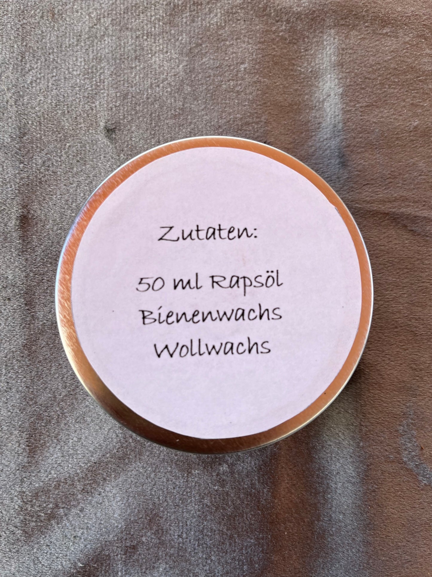 Schuh- und Lederpflege mit Bienenwachs