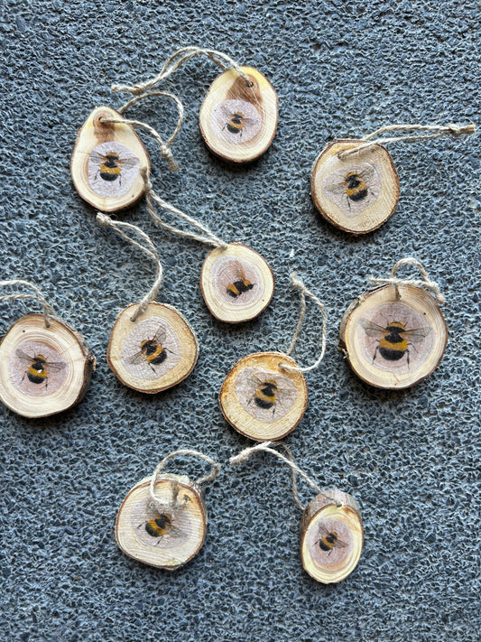 Astscheiben - Anhänger mit Bienen oder Küken