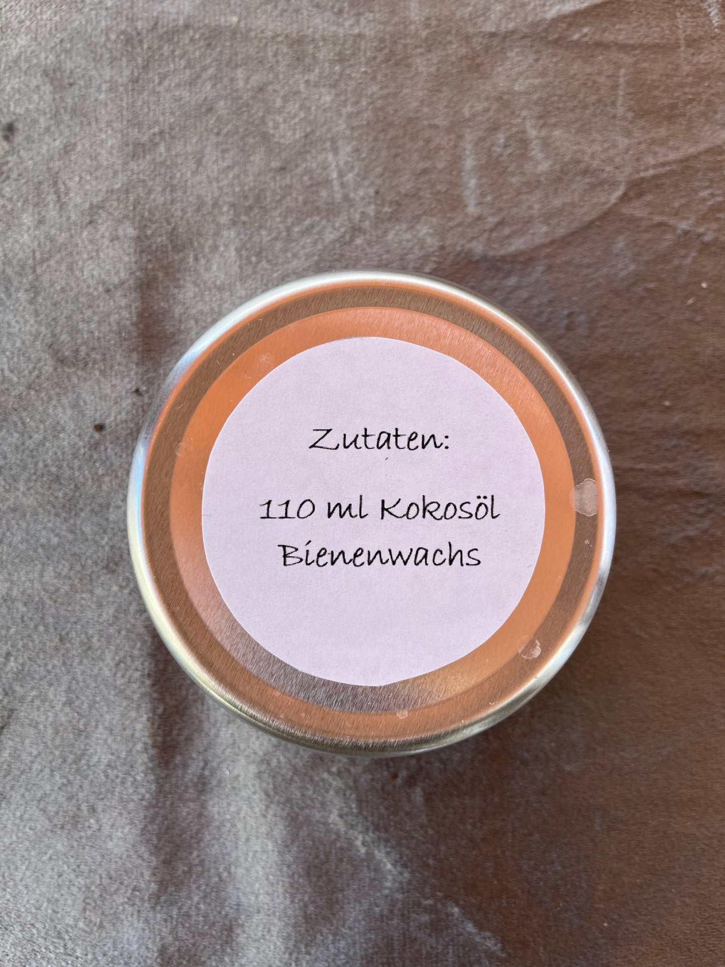 Holz- und Möbelpflege mit Bienenwachs