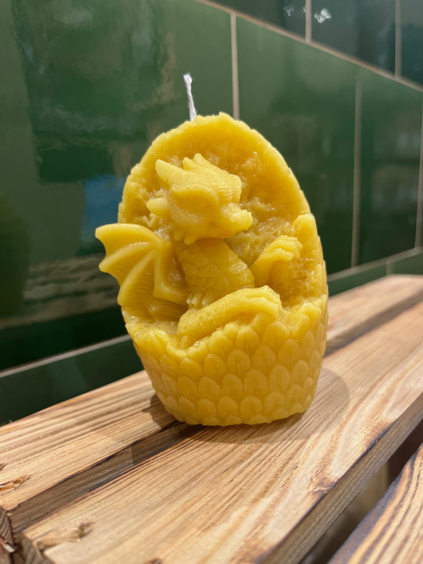 Drachenkerze aus Bienenwachs