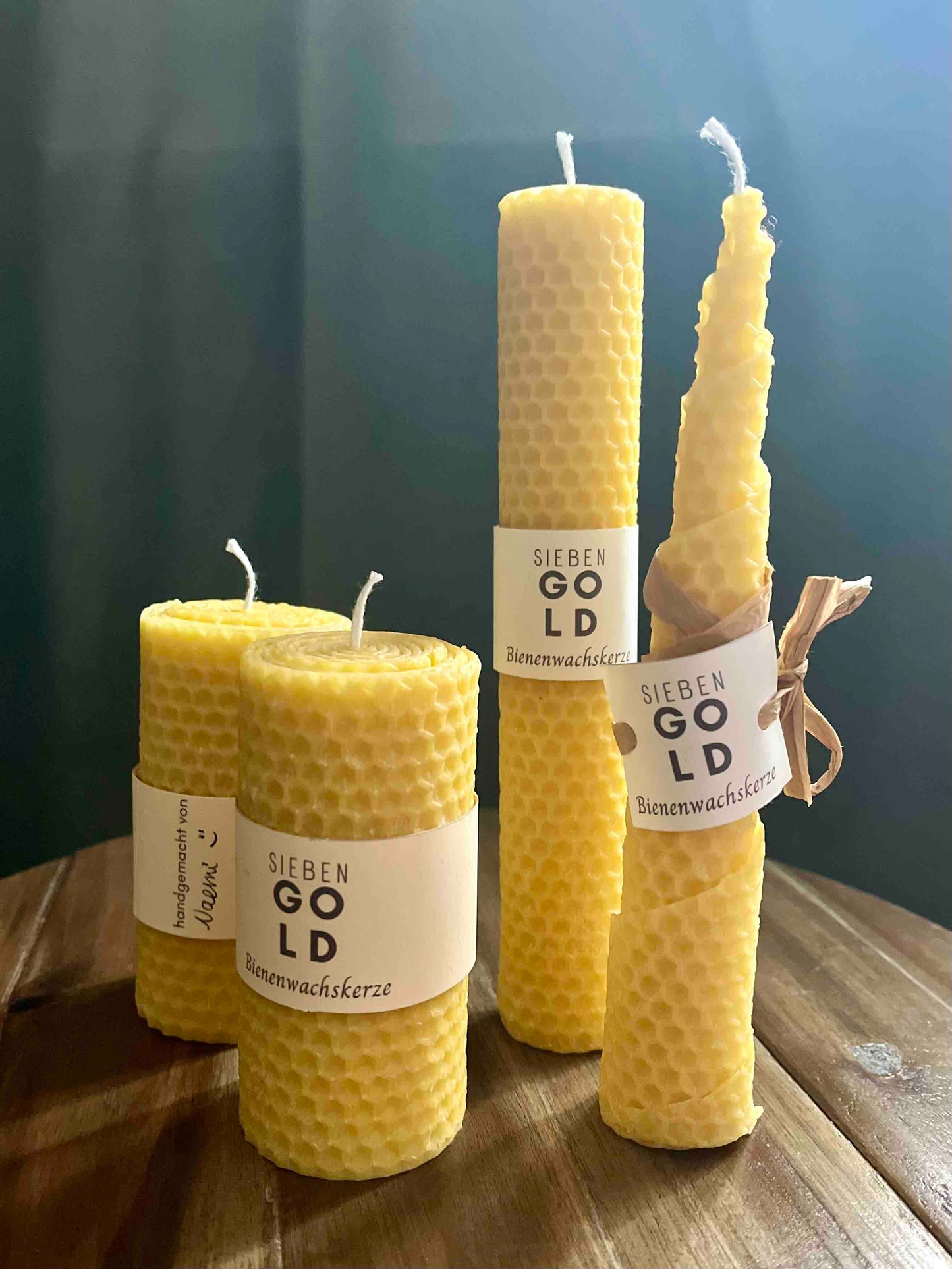 alle_kerzen_2_siebengebirge_Bienenwachskerzen_natur_9_10_19_20_cm_gelb__stabkerze_stumopenkerze_treppenkerzee_wabenwachs_Imkerei-KALEO-siebengold_handgemacht_handmade_selbstgemacht_ha