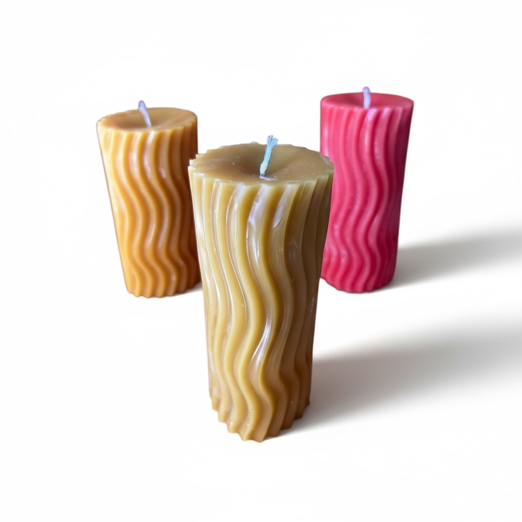 Große gewellte Kerze